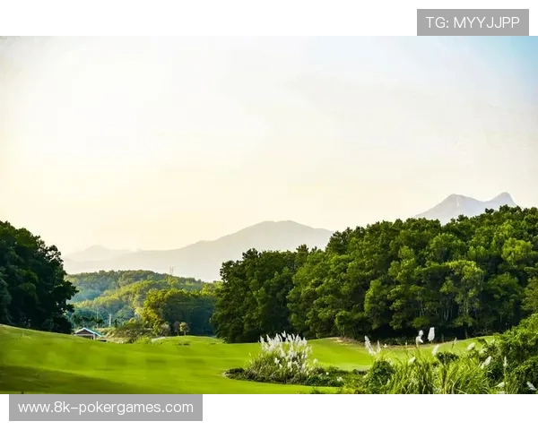 【高尔夫联赛·产业经济》特写》宁远产业园员工欧阳珍志转型感言:做高尔夫手袋工资更高 【高尔夫联赛·产业经济》特写》宁远产业园员工欧阳珍志转型感言:做高尔夫手袋工资更高