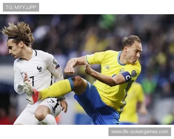 南特中场勒鲁与科克兰伤缺,球队拦截能力大幅下降。 南特中场勒鲁与科克兰伤缺,球队拦截能力大幅下降。